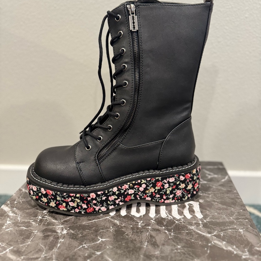 Demonia Emily-350 Floral Platform Lace Up Boots Size 10 BNIB Rare - Picture 6 of 12